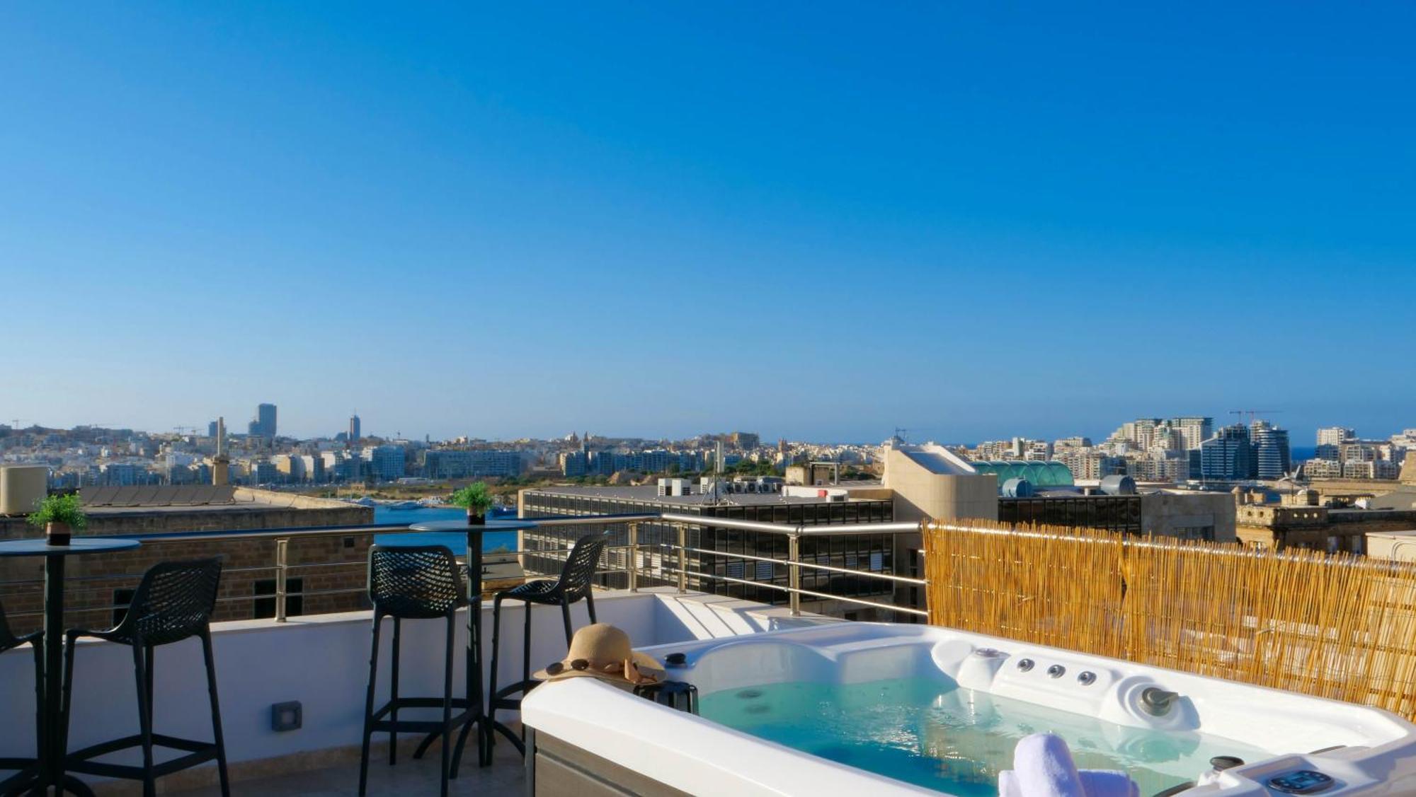 Tritoni Valletta Boutique Hotel Флориана Экстерьер фото