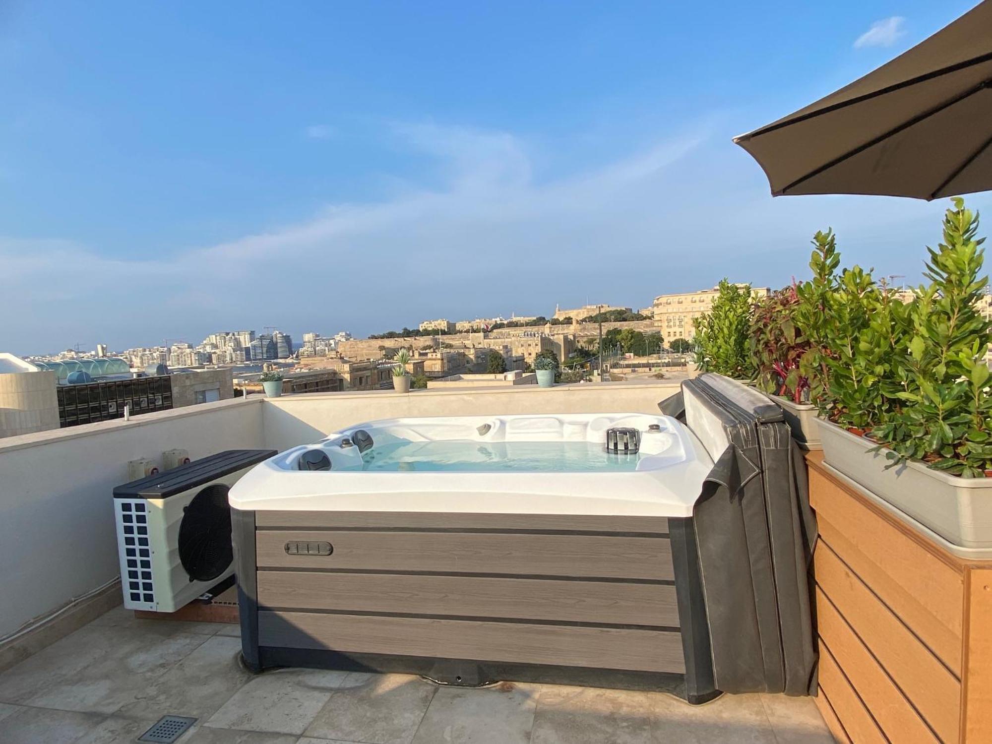 Tritoni Valletta Boutique Hotel Флориана Экстерьер фото